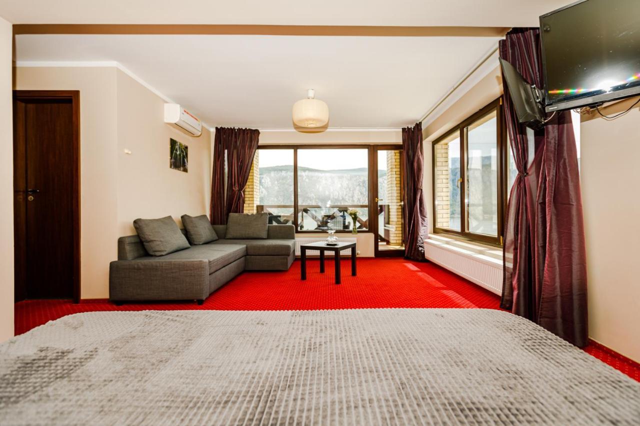 Rex Infinity View 4* Cazanele Dunarii Dubova Bagian luar foto