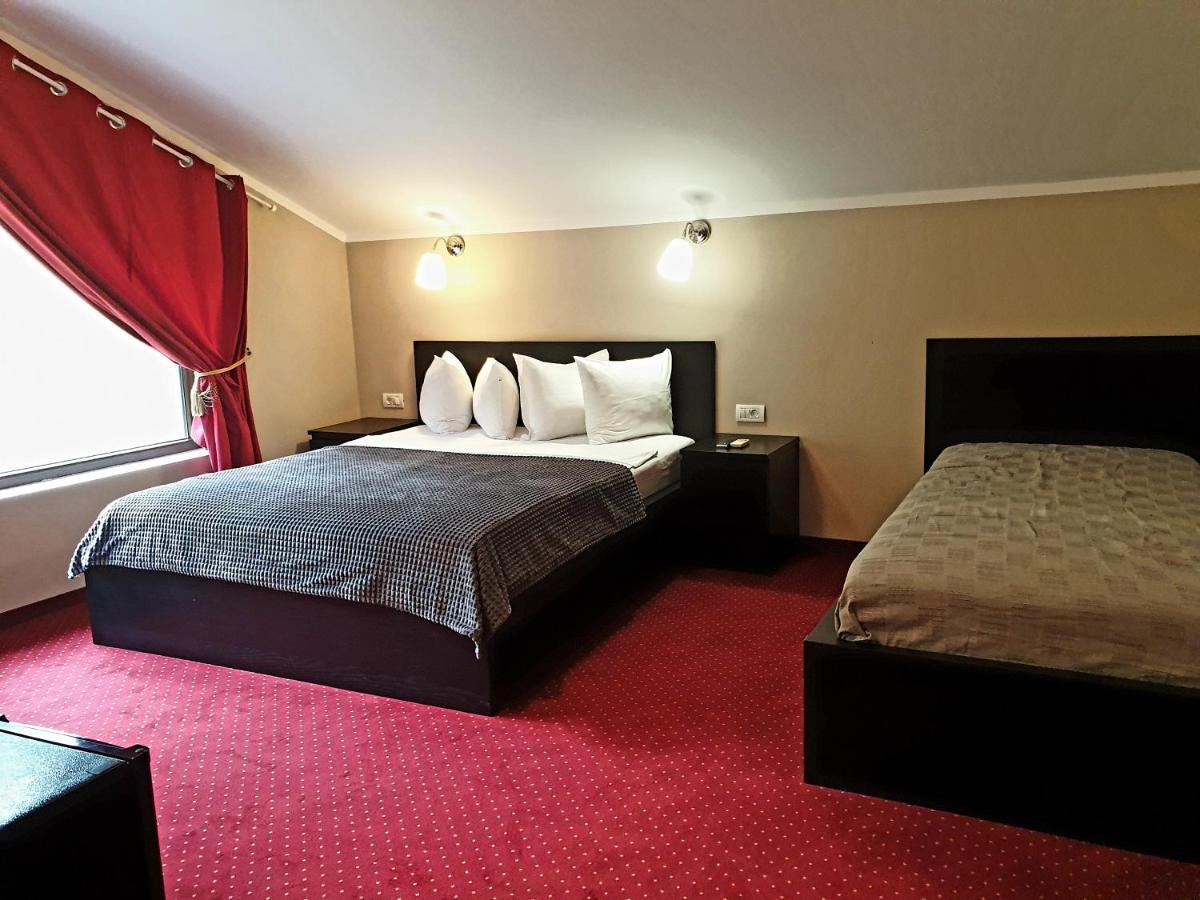Rex Infinity View 4* Cazanele Dunarii Dubova Bagian luar foto