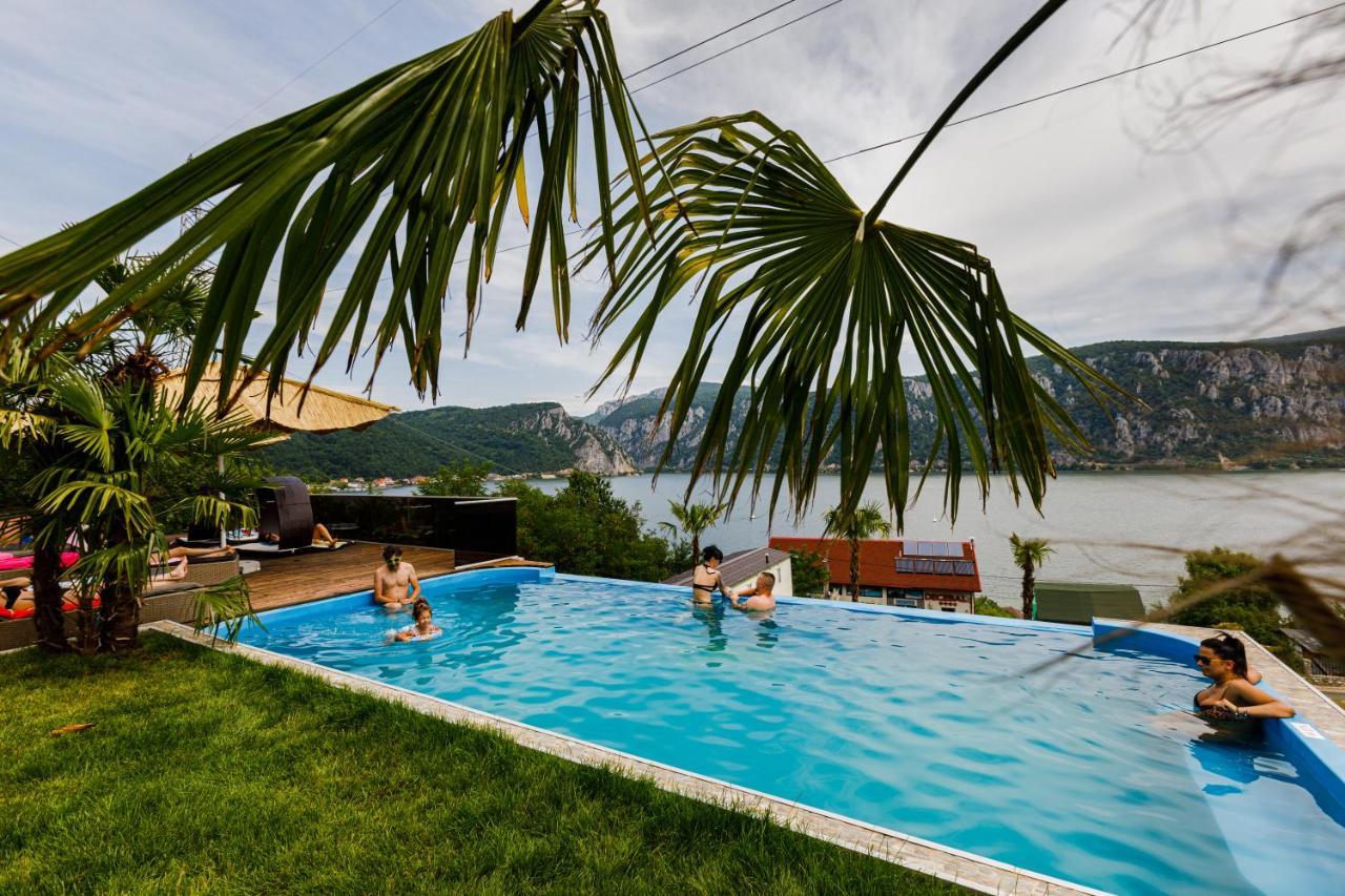 Rex Infinity View 4* Cazanele Dunarii Dubova Bagian luar foto