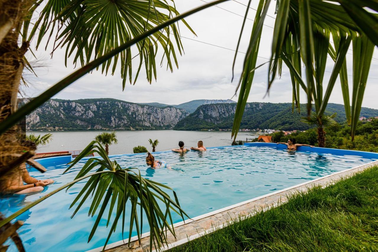 Rex Infinity View 4* Cazanele Dunarii Dubova Bagian luar foto